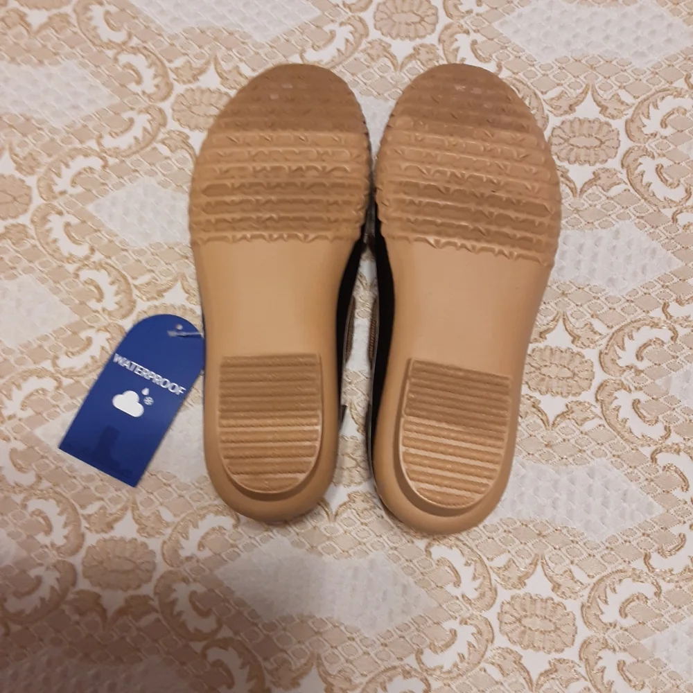 NIB JBU Waterproof Shoes 8M BROWN - Picture 3 of 5